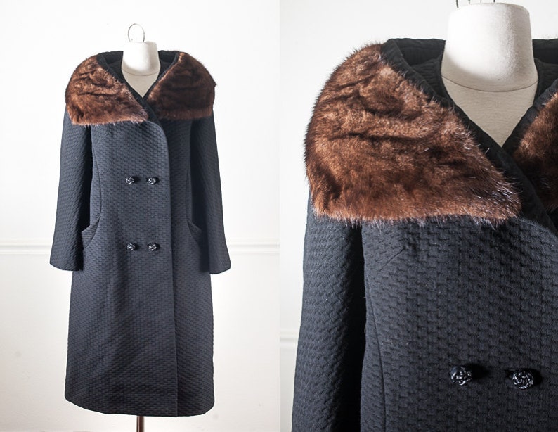 Double Breasted Black Coat Vintage Black Winter Coat with Fur Collar Pea Coat 60s Clothing Retro 60s Coat Black Jacket 60s Fur Coat