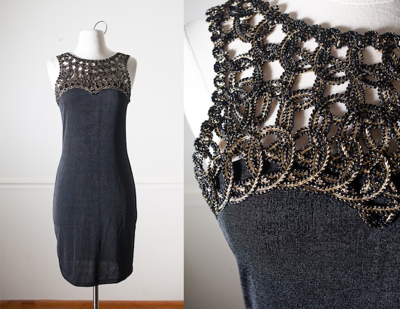 black and gold fitted prom dress