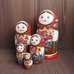 5 MATRYOSHKA//BABUSHKA//RUSSIAN DOLLS UKRAINIAN GIRL//CHRISTMAS WINTER 5.6/"//14.0 cm
