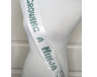 Growing a Ninja Sash, TMNT Mommy to Be Baby Shower wear at Gender Reveal or Sprinkle Turtles, with a Rhinestone Pin