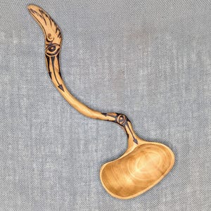 Witchy wood spoon - Hand carved with arrows, protective eye & wing hand drawn design - Perfect for cauldron cooking, gift for kitchen witch