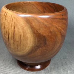 Wood Bowl hand turned from beautiful Black Walnut - Classy artist made vessel for storing trinkets or display - Great gift for anniversary