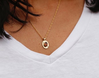 Die Joanne Kette Gold und Granat