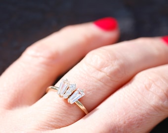 White Sapphire Baguette and Diamond Deco Ring, 14k gold