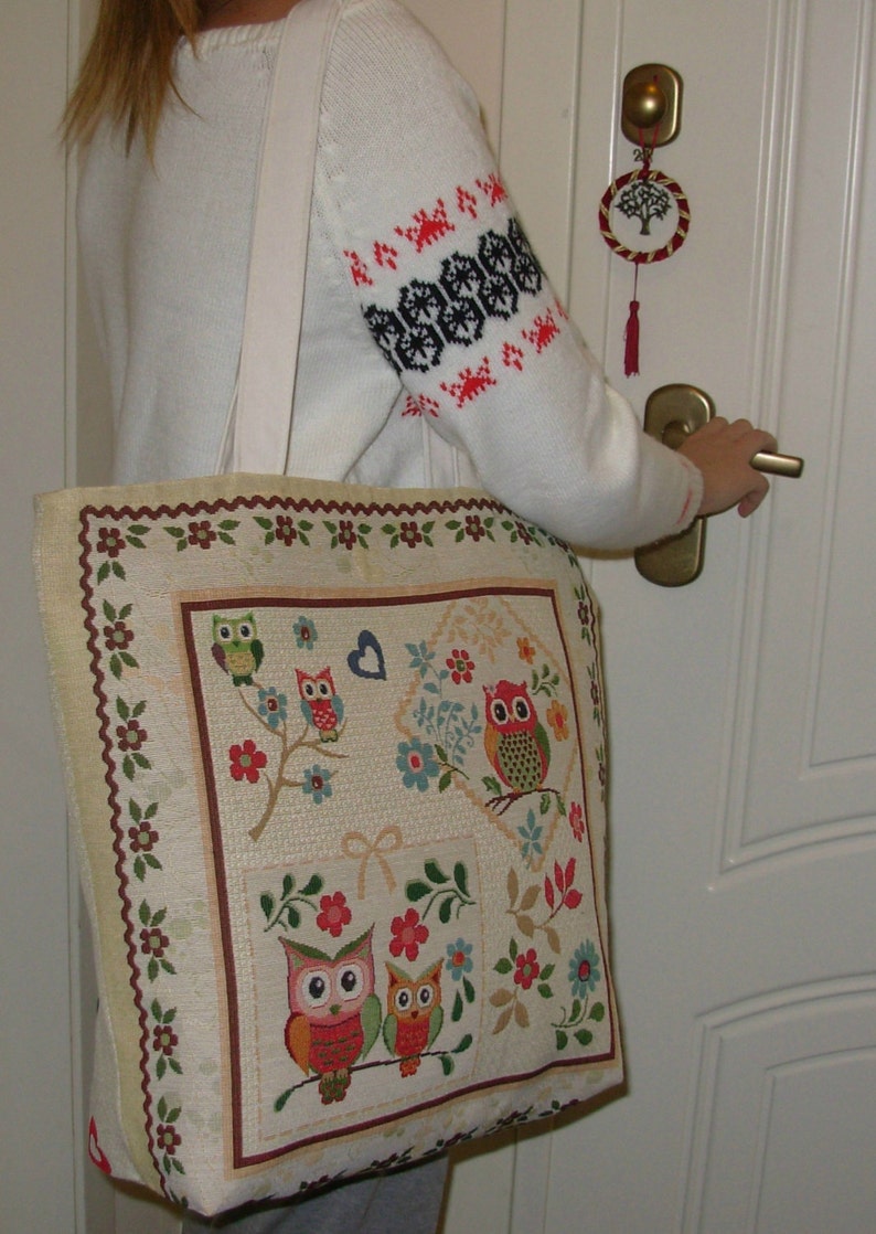 iPod Tote Red Hand Bag Beach Bags Totes Great Gifts for Birthday. Owl Tote Bag