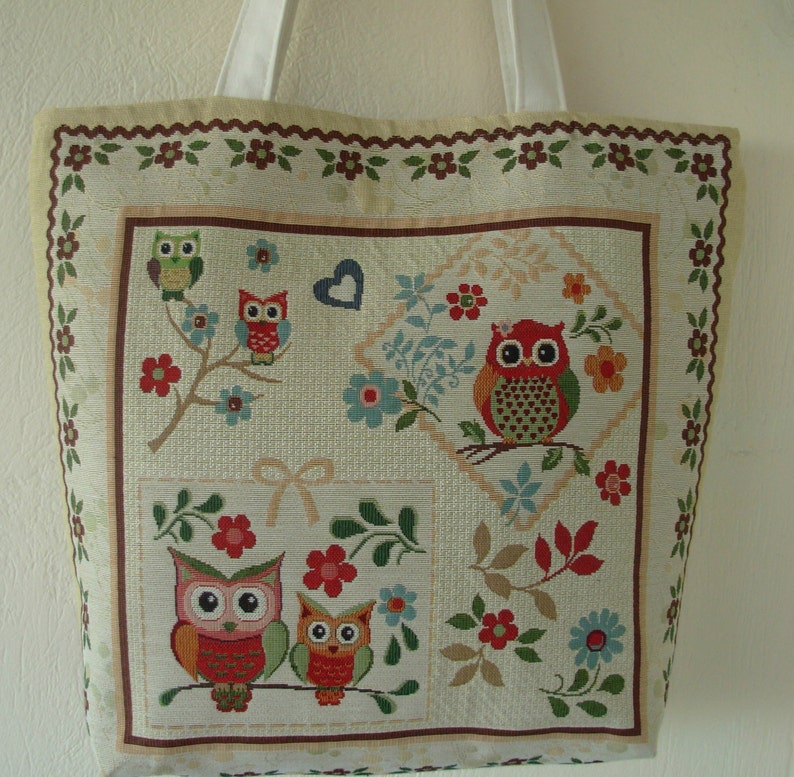iPod Tote Red Hand Bag Beach Bags Totes Great Gifts for Birthday. Owl Tote Bag