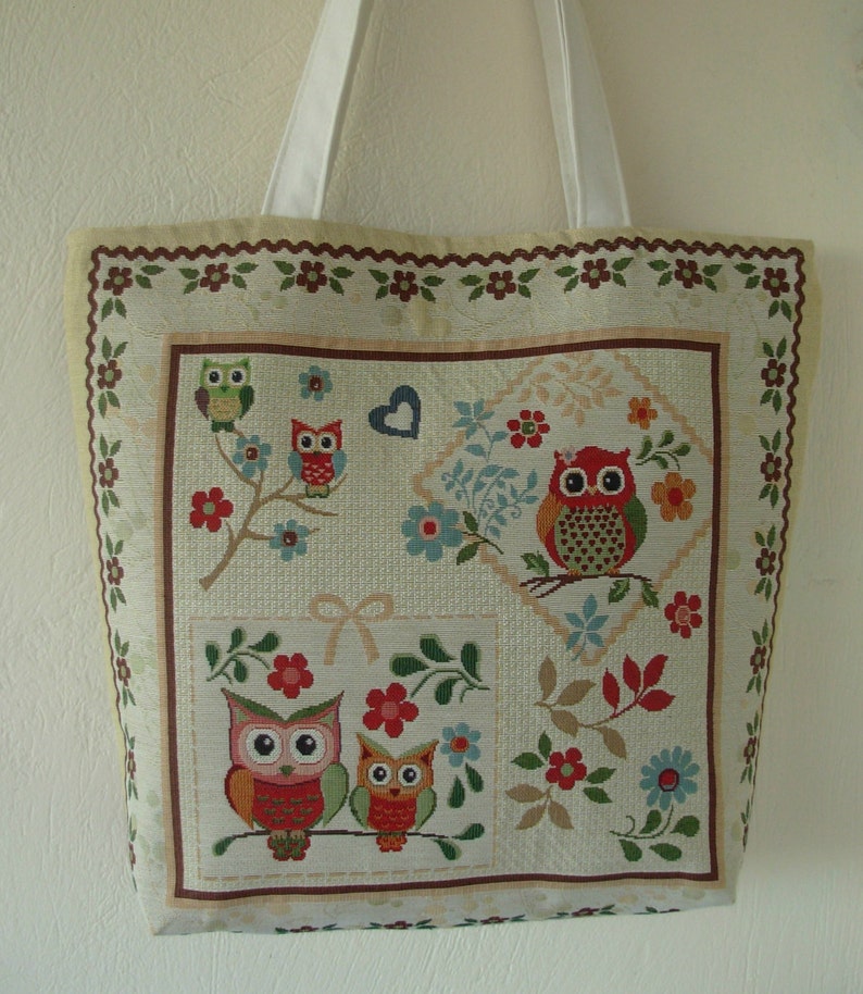 iPod Tote Red Hand Bag Beach Bags Totes Great Gifts for Birthday. Owl Tote Bag