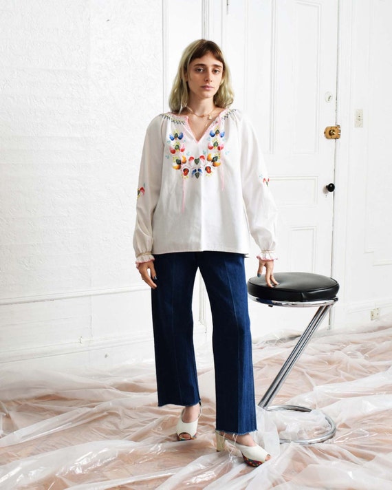 Vintage 1970s Peasant Blouse 70s Embroidered Top
