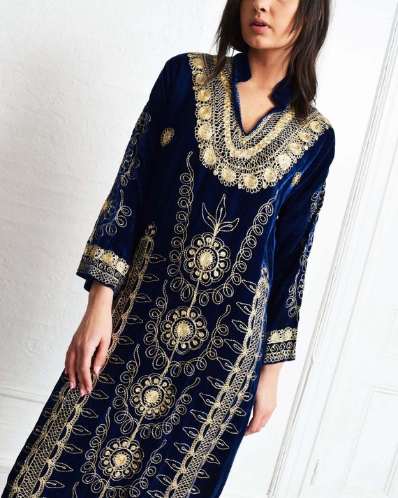 Vintage Embroidered Velvet Kaftan