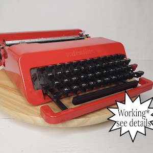 Beautiful Red Olivetti Valentine Rare Typewriter & Case! Free Shipping to Lower 48!