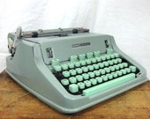 Hermes 3000 Mid-Century Seafoam Green Working Typewriter Case Free Shipping to Lower 48