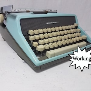 Beautiful Robin&#39;s Egg Blue Olympia Working Typewriter w/Case & Key!  Free Shipping to the Lower 48!