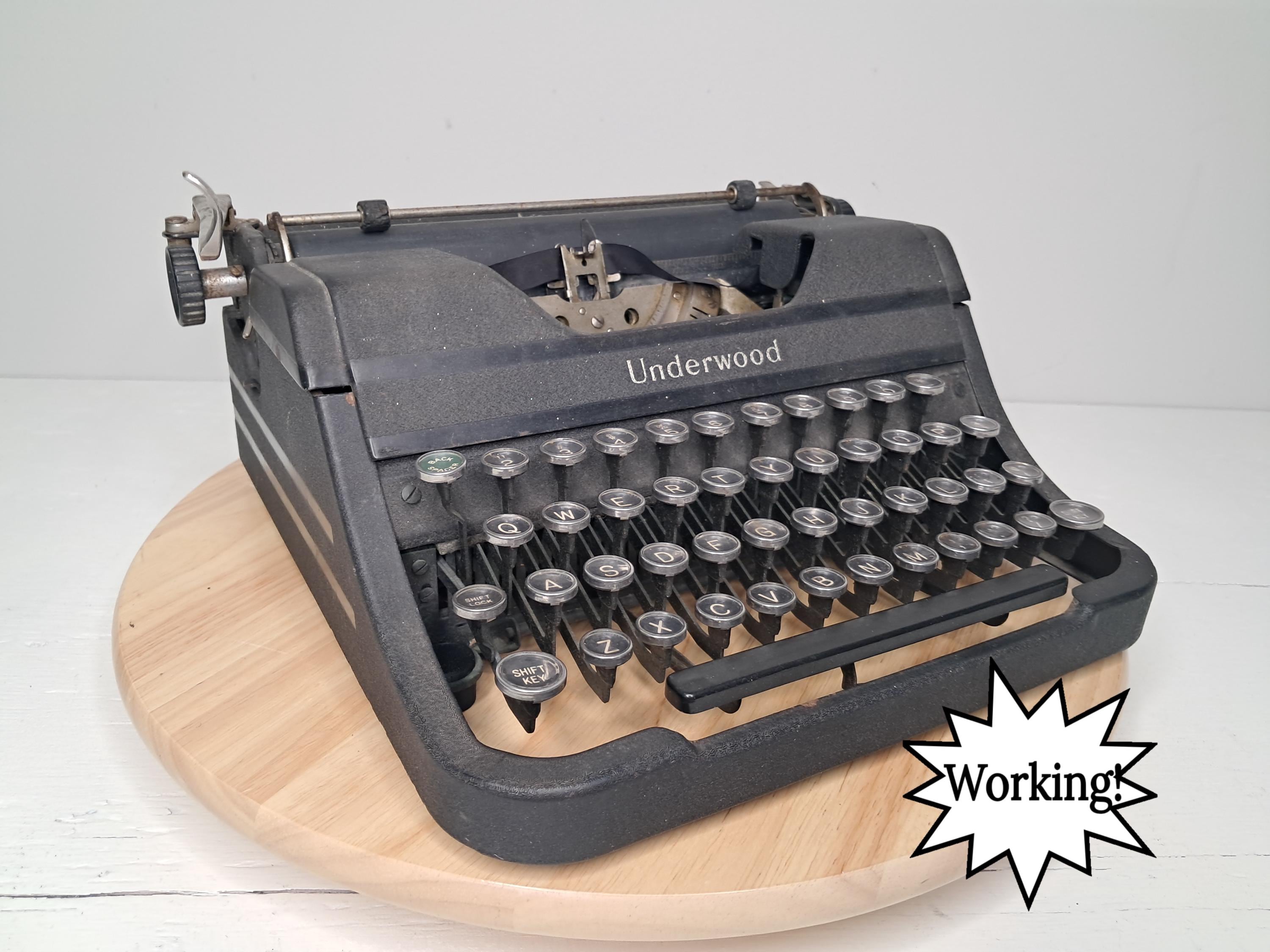 Vintage Portable Underwood Typewriter - Etsy