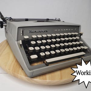 Remington &quot;Monarch&quot; Retro Working Typewriter - Free Shipping to Lower 48!