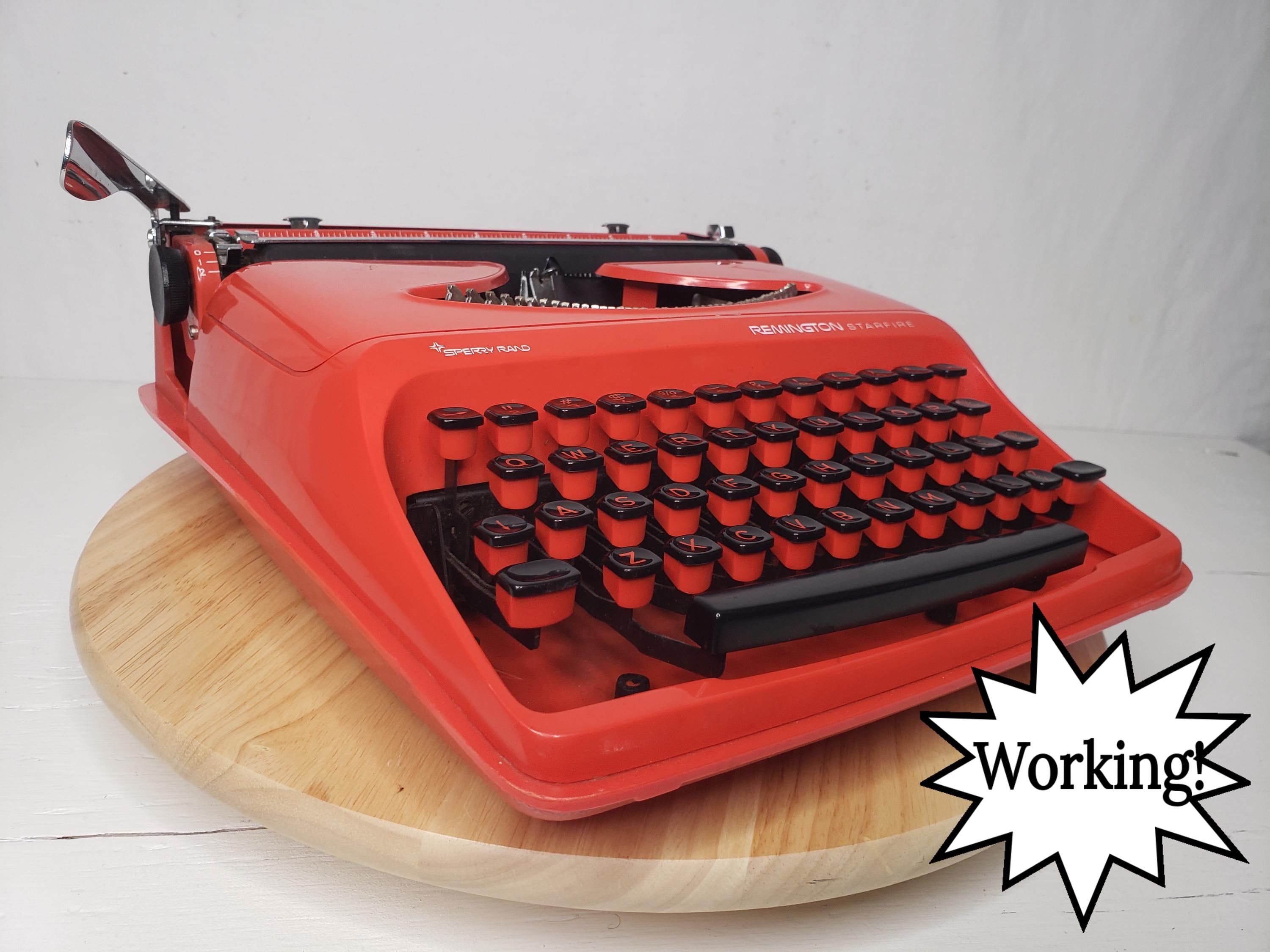 Amazing Red Remington Starfire Working Typewriter & Case Amazing Red Remington Starfire Working Typewriter & Case