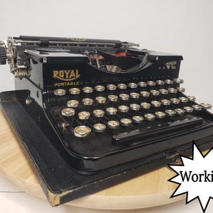 Stunning 1931 Royal Portable Black Antique Working Typewriter & Case!  Free Shipping to Lower 48!