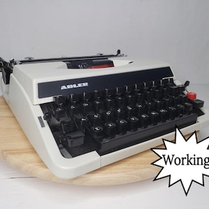 Ultraportable Adler Tippa De Luxe Working Typewriter & Case! Free Shipping to Lower 48!