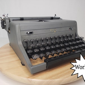 Nice-Looking Royal Arrow Vintage Gray Working Typewriter & Case - Free Shipping to Lower 48!