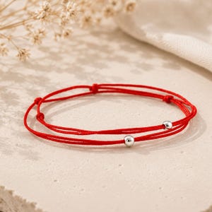 Bracelets String of Fate rouges - Bijoux pour couples assortis à la Kabbale.