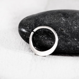 Glatte Gehämmerte Nase Septum Ring - Glatte Gehämmerte Nase - Silber Tribal Septum Piercing Schmuck - 20g, 18g, 16g & 14g Optionen - Geschenk für Frauen