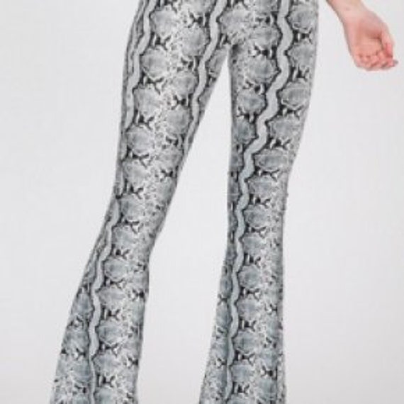 bell bottom stretch pants