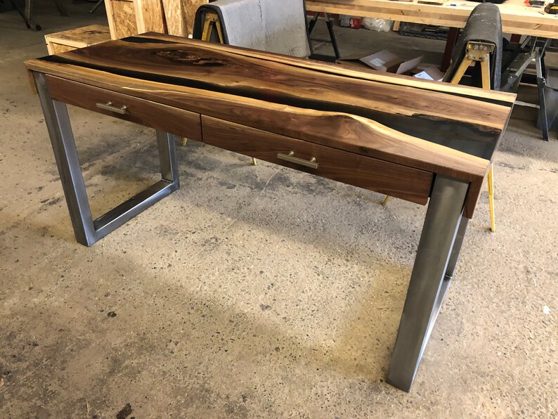 The 7 Best Epoxy Resin Gaming Desk Reviews in 2021 7