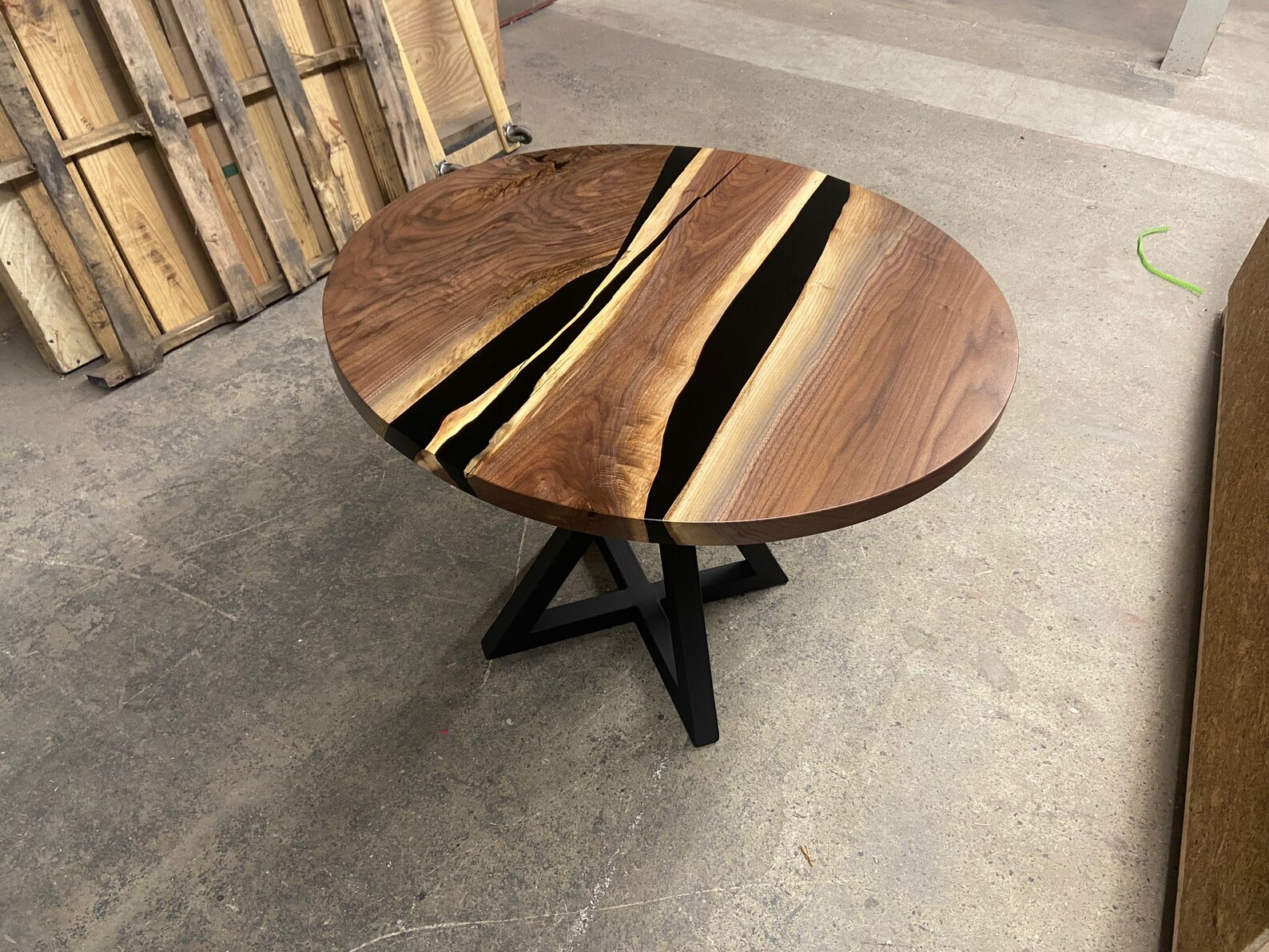 Live Edge Walnut & Resin Round Table | Etsy