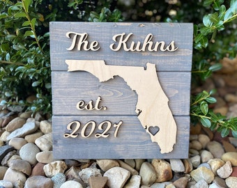 State Sign with Your Family Name ~ Personalized Last Name State Pride Wooden Decor ~ Perfect Housewarming or Wedding Gift