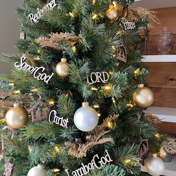 Noms du Christ en bois : décoration d'arbre de Noël