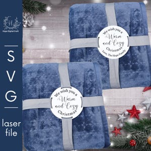 Wij wensen je een warme en gezellige kerstcirkel Deken Cadeaukaartje SVG met 2 en 4 lintgaten – digitaal laser-svg-snijbestand – lasergetest