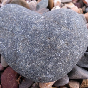 cartão de coração, cartão de rock em forma de coração, cartão de amor, cartão de casamento, cartão de aniversário, cartão de rock de coração, cartão de pedra de amor, cartão scituate