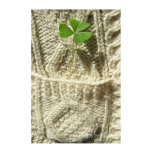 Tarjeta de suéter irlandesa, tarjeta de punto irlandesa, tarjeta de trébol de la suerte, tarjeta de día de San Patricio, tarjeta feliz del día de San Patricio, tarjeta de trébol