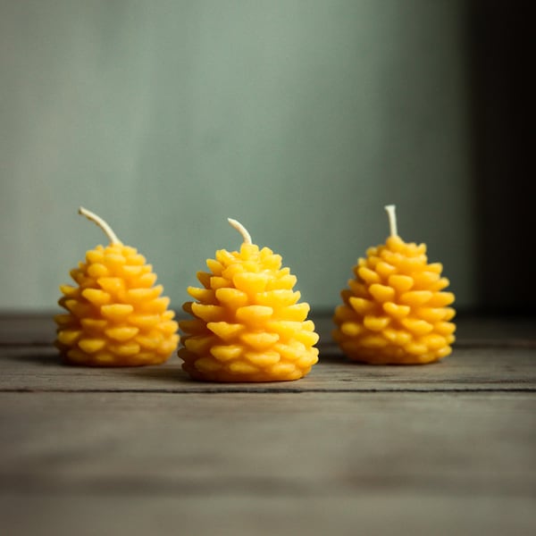 Beeswax Candle - Small Pine Cone I 100% Naturally Scented Pure Beeswax | Wedding Favors | Bridal Shower | Baby Shower