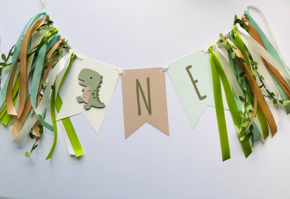 Banner di primo compleanno arcobaleno pastello, ghirlanda di seggiolone, compleanno di Boho Rainbow, Banner di seggiolone, una stamina, una festa di arredamento Boho Banner - Italia
