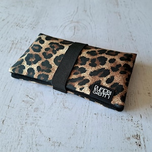 Tabaktasche Leo braun outdoor mit Gummiband rumpelstein