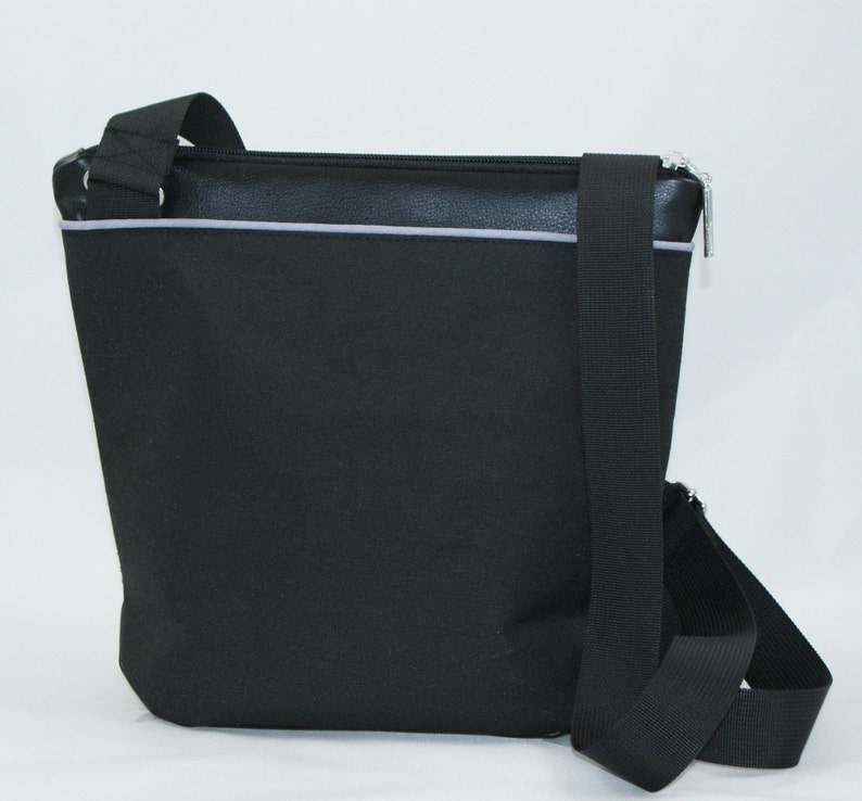 Waterproof bag with graphic pattern image 3