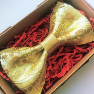 Gold bow tie, wedding bow ties, golden bow tie, gold silk bow tie, yellow bow tie, spring bow tie, spring wedding bow ties, mens bow ties