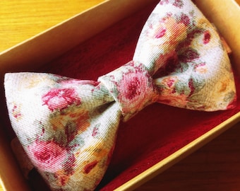 Floral bow tie for weddings, pretied, adjustable size