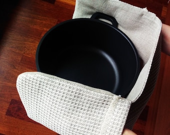 Double pot holder, padded oven mitt, natural linen or black, oven glove, for two hands, kitchen glove, linen padded loom potholder, hygge