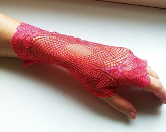 Pink lace fingerless gloves with glitter