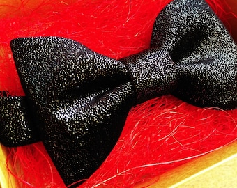 Black Glitter Bow Tie: Velvet Sparkle Pre-tied Mens Bowtie