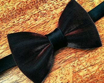 Black red and silver glitter bowtie for wedding, pretied