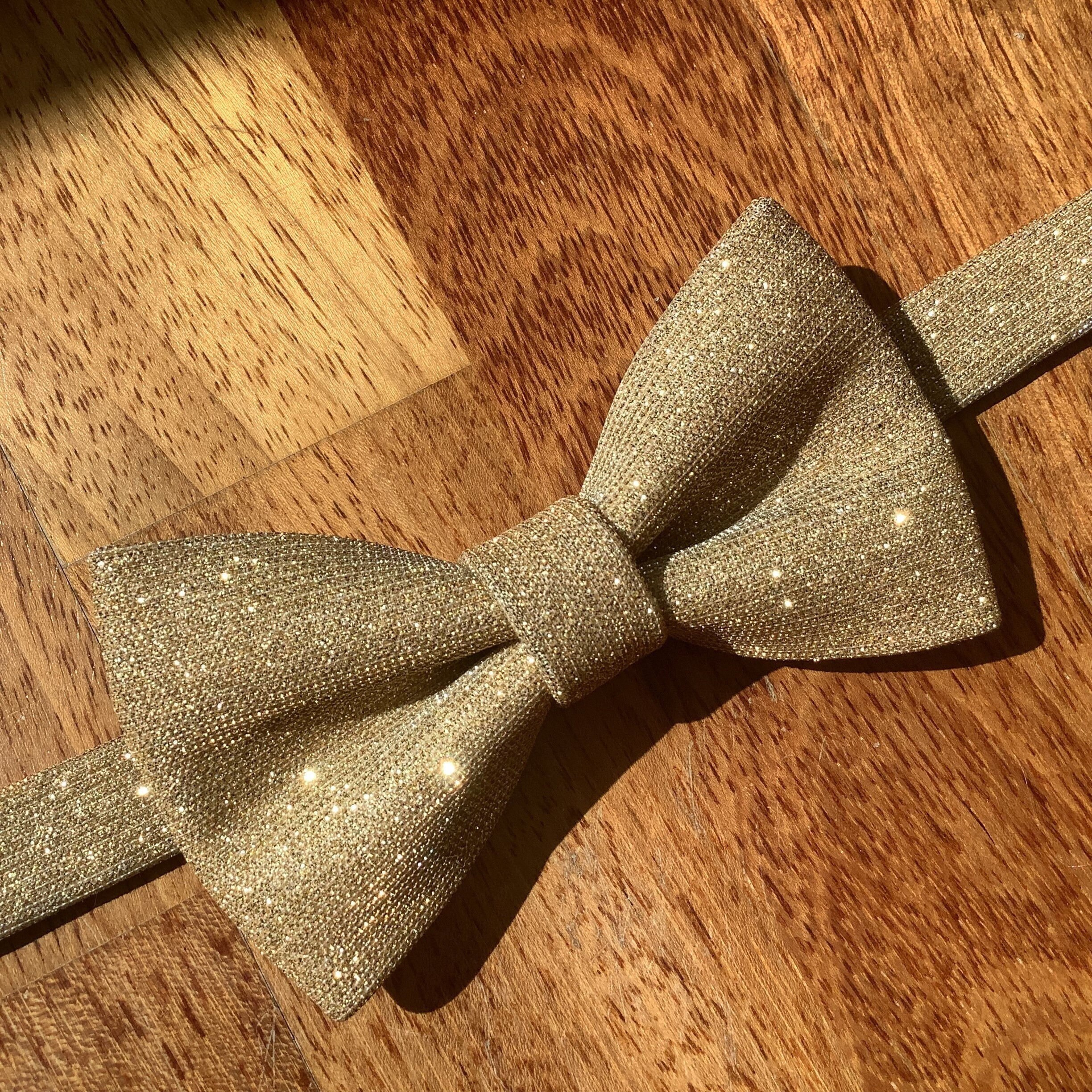 Men's Gold Glitter Bow Tie