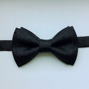 Black satin bow tie, patterned, silky formalwear wedding suit tie, groom, groomsmen, pretied easy wear with clasp pocket square optional image 3