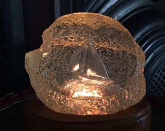 Vintage 1970s Night LIGHT Made of ACRYLIC Signed by J PELT 1977 Sailing Ship on Ocean Beach House Home Decor Bedroom Nite Lite Wooden Base