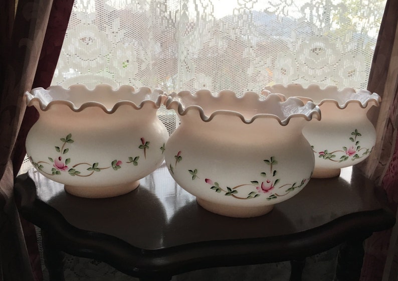 Vintage Glass Gas Lamp Shade Set Of 3 Soft Pink Handpainted Fl Design Antique Victorian Style Lighting Chandelier Globes In Ruffled Edge