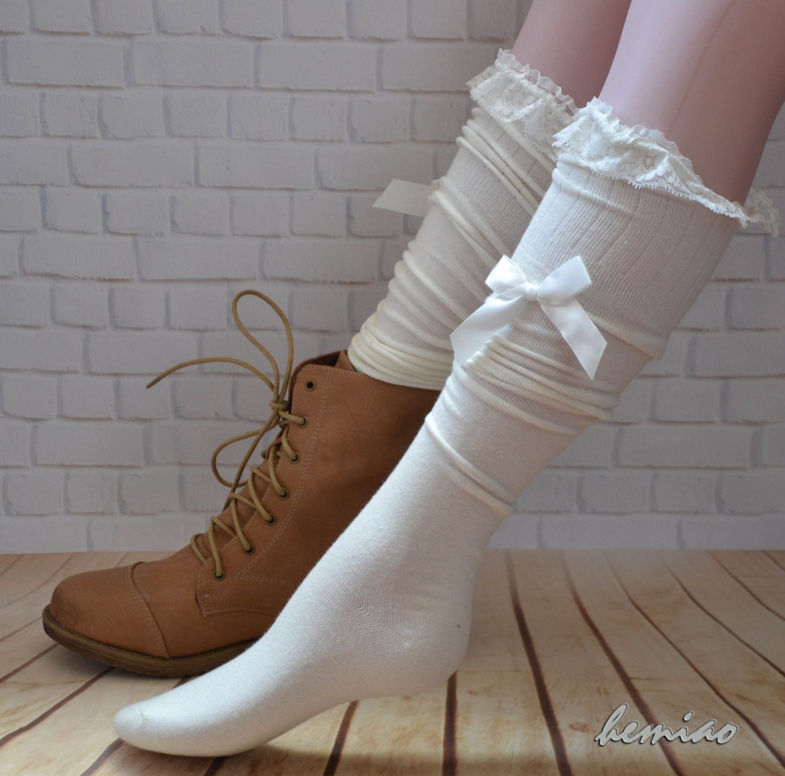 white lace knee socks