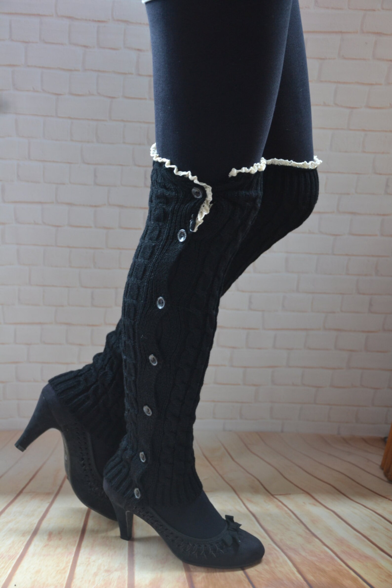 Knee-High Padded Leg Warmers Black