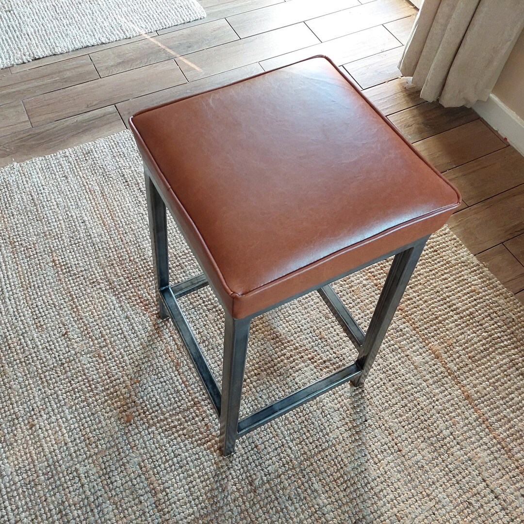 Custom Made Leather Bar Stools Counter Top / Bar Stool Metal & Leather