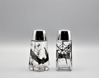 Halloween Salt and Pepper Shakers - Painted Spooky Bats and Spiders Design - Seasonal Tableware - Halloween Dining Accessories